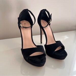 Aldo black suede pumps